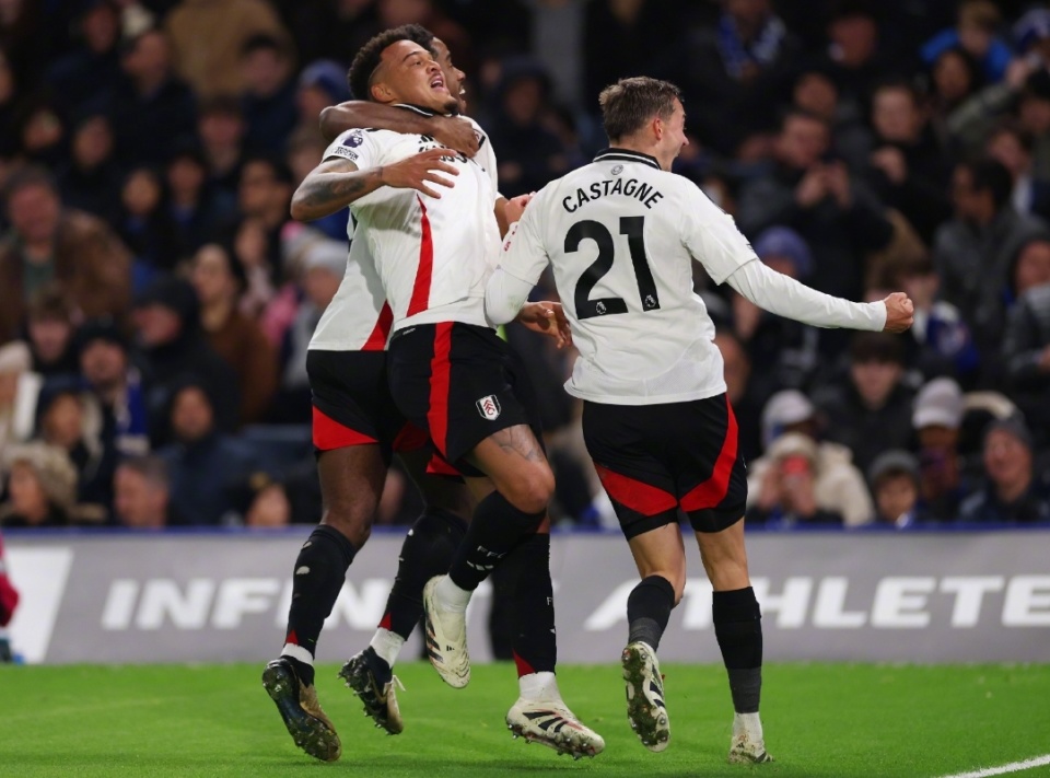 比肩安帅，齐沃是帕尔马队史第三位生涯意甲首秀赢球的主教练