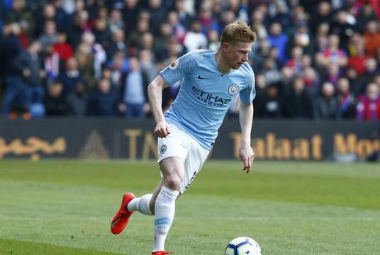 王哲林场下鼓掌叫好！李弘权假投真传助攻怀特塞德大猩猩暴扣